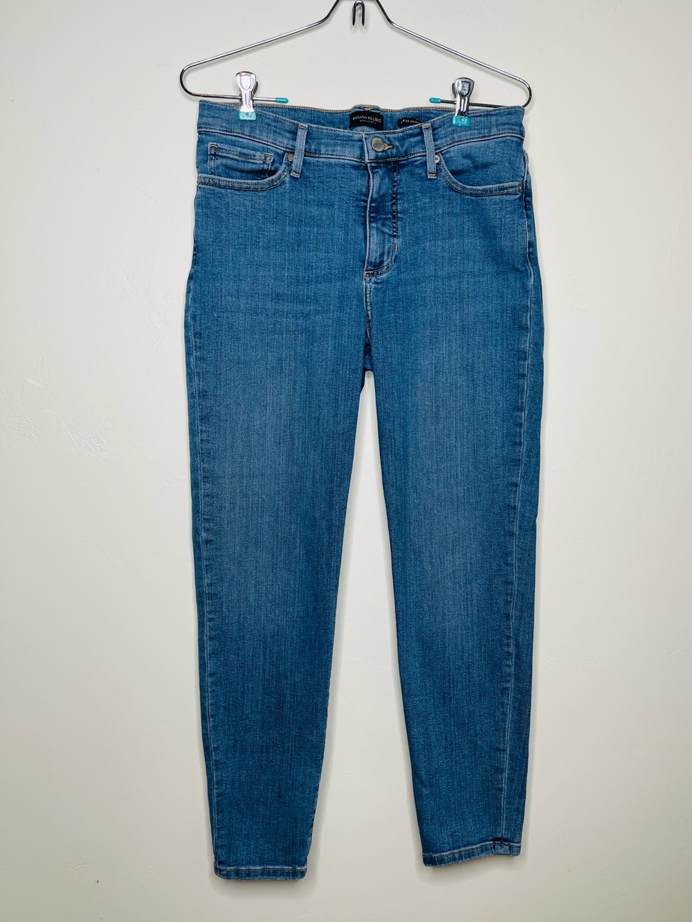 Banana Republic Women's Skinny Jeans in Medium Blue Wash Size 29